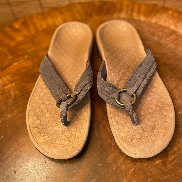 Vionic Shoes - Vionic Brown Sandals Size 7.5 Still got life in them